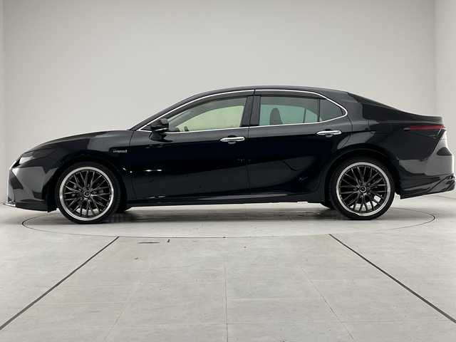 トヨタ カムリ G 愛知県 2017(平29)年 8.9万km 黒 トヨタセーフティセンス/純正ナビ/レーダークルーズコントロール/バックカメラ/コーナーセンサー/アルミホイール/ブラインドスポットモニター/LEDヘッドライト/オートマチックハイビーム/ドライブレコーダー/ETC/衝突軽減システム/フルセグ/CD DVD/Bluetooth/ステアリングスイッチ/スマートキー/プッシュスタート