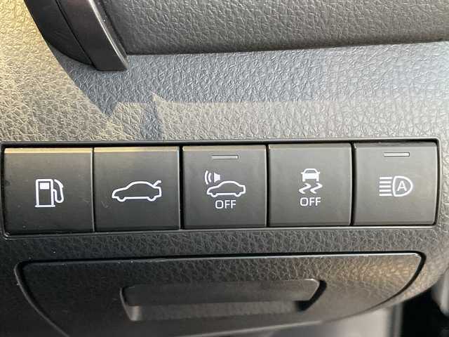 トヨタ カムリ G 愛知県 2017(平29)年 8.9万km 黒 トヨタセーフティセンス/純正ナビ/レーダークルーズコントロール/バックカメラ/コーナーセンサー/アルミホイール/ブラインドスポットモニター/LEDヘッドライト/オートマチックハイビーム/ドライブレコーダー/ETC/衝突軽減システム/フルセグ/CD DVD/Bluetooth/ステアリングスイッチ/スマートキー/プッシュスタート