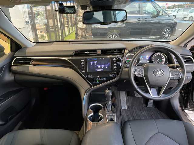 トヨタ カムリ G 愛知県 2017(平29)年 8.9万km 黒 トヨタセーフティセンス/純正ナビ/レーダークルーズコントロール/バックカメラ/コーナーセンサー/アルミホイール/ブラインドスポットモニター/LEDヘッドライト/オートマチックハイビーム/ドライブレコーダー/ETC/衝突軽減システム/フルセグ/CD DVD/Bluetooth/ステアリングスイッチ/スマートキー/プッシュスタート