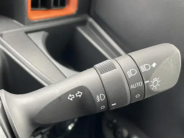 ダイハツ タント ファンクロス 東京都 2025(令7)年 0.3万km レイクブルーメタリック 純正ナビ(NMZN-W73D)/【AM/FM/DISC/HDMI/TV/BT/ipod/SD/USB】/パノラマモニター/ドライブレコーダー/両側電動スライドドア/衝突被害軽減ブレーキ/横滑り防止装置/シートヒーター/コーナーセンサー/後席モニター/電子パーキング/ルーフレール/LEDヘッドライト/フォグランプ/オートライト/純正14インチAW/プッシュスタート/スマートキー