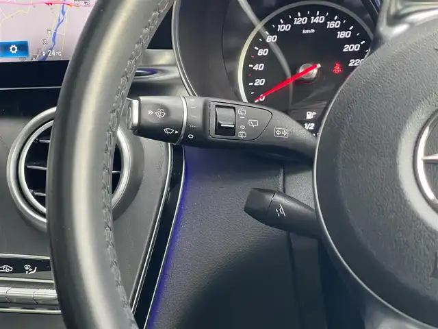 メルセデス・ベンツ ＧＬＣ２２０ d 4マチック AMGライン 山梨県 2020(令2)年 6.3万km 黒 後期　/Ｐサンルーフ　/レーダー　/ＡＣＣ　/ＢＳＡ/ＬＫＡ　/パイロットＡ　/ＨＵＤ　/純正メモリナビ　/全周囲Ｃ　/フルセグ　/黒半革　/シートＨ　Ｐシート　/マルチＢＬＥＤ　/Ａライト　/カープレイ　/保証書　/スペアＫ