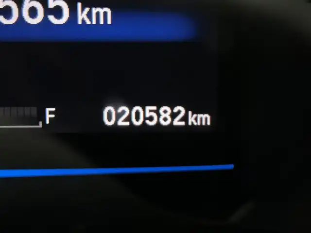 ホンダ シャトル ハイブリッド Z スタイルエディション 大阪府 2016(平28)年 2.1万km ミラノレッド 純正ナビ(フルセグ/DVD再生/Bluetooth) バックカメラ ETC 衝突軽減 クルコン ハーフレザー シートヒーター オートライト スマートキー プッシュスタート ワンオーナー 禁煙車
