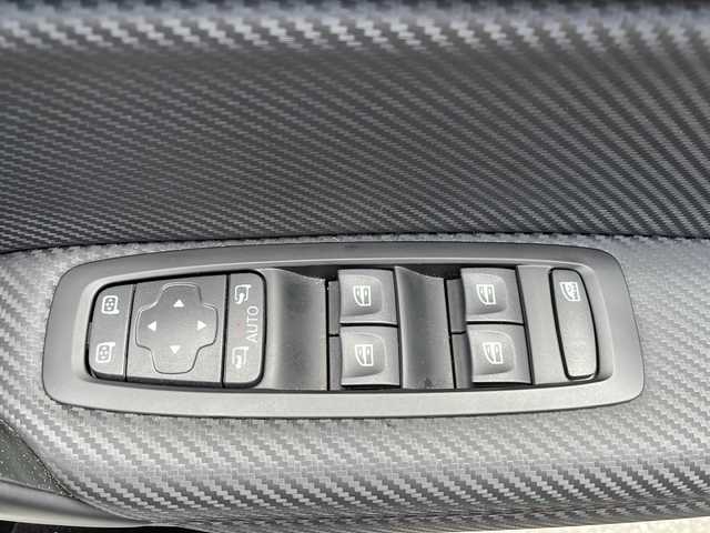 ルノー メガーヌ ルノー スポール 福岡県 2019(平31)年 3.3万km グリカシオペM ワンオーナー　/クルーズコントロール　/前方純正ドライブレコーダー　/ＥＴＣ　/ＭＴモード付ＡＴ車/パーキングアシスト　/前席シートヒーター　/メーカーナビ【Ｂｌｏｏｔｏｏｔｈ・ラジオ】　/前後コーナーセンサー/アイドリングストップ/レーンキープアシスト/バックカメラ/USBポート/スマートキー/スペアキー1本/プッシュスタート/純正フロアマット/純正アルミホイール/前席エアバック/保証書/取扱説明書