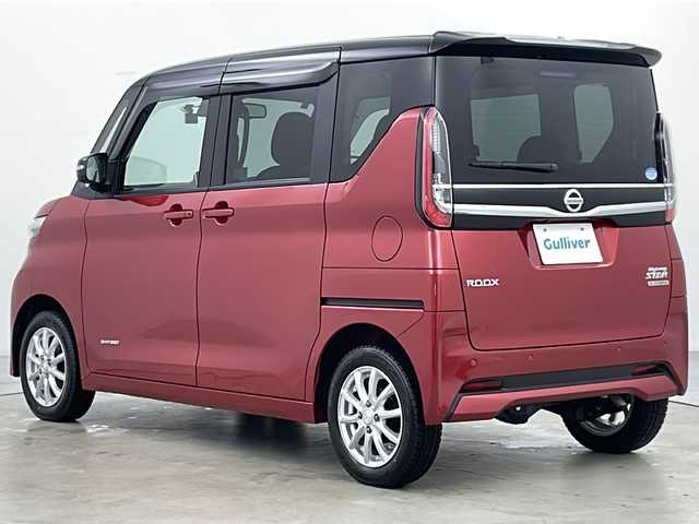 日産 ルークス ハイウェイスター X 道央・札幌 2021(令3)年 2.8万km スパークリングレッド/ブラック ・4WD/・純正SDナビ&フルセグ&CD&DVD&BT&SD&ipod&USB/・エマージェンシーブレーキ/・車線逸脱警報/・速度標識表示機能/・先行車発進お知らせ/・道路標識表示機能/・クリアランスソナー/・ふらつき警報/・レーンキープアシスト/・全方位カメラ/・バックカメラ/・片側パワースライドドア/・ハンズフリースライドドア/・シートヒーター/・社外ドライブレコーダー/・純正AW付サマータイヤ積込/・革巻きステアリング/・ステアリングスイッチ/・オートライト/・ヘッドライトレベライザー/・LEDヘッドライト/・フォグランプ/・スマートキー/・プッシュスタート/・アイドリングストップ