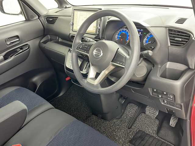 日産 ルークス ハイウェイスター X 道央・札幌 2021(令3)年 2.8万km スパークリングレッド/ブラック ・4WD/・純正SDナビ&フルセグ&CD&DVD&BT&SD&ipod&USB/・エマージェンシーブレーキ/・車線逸脱警報/・速度標識表示機能/・先行車発進お知らせ/・道路標識表示機能/・クリアランスソナー/・ふらつき警報/・レーンキープアシスト/・全方位カメラ/・バックカメラ/・片側パワースライドドア/・ハンズフリースライドドア/・シートヒーター/・社外ドライブレコーダー/・純正AW付サマータイヤ積込/・革巻きステアリング/・ステアリングスイッチ/・オートライト/・ヘッドライトレベライザー/・LEDヘッドライト/・フォグランプ/・スマートキー/・プッシュスタート/・アイドリングストップ