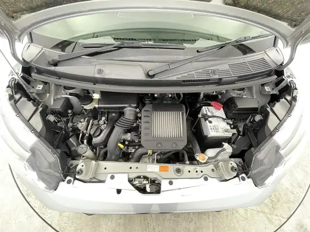 トヨタ タンク カスタムG－T 千葉県 2018(平30)年 3万km ブライトシルバーM 禁煙車/社外ナビ　（KENWOOD）/フルセグTV　CD/DVD　Bluetooth/バックカメラ/両側パワースライドドア/オートライト/衝突軽減ブレーキ/レーンキープアシスト/クルーズコントロール/アイドリングストップ/オートリトラミラー/ステアリングスイッチ/シートヒーター/USB入力端子/リアドリンクホルダー/純正アルミホイール/純正フロアマット/スペアキー