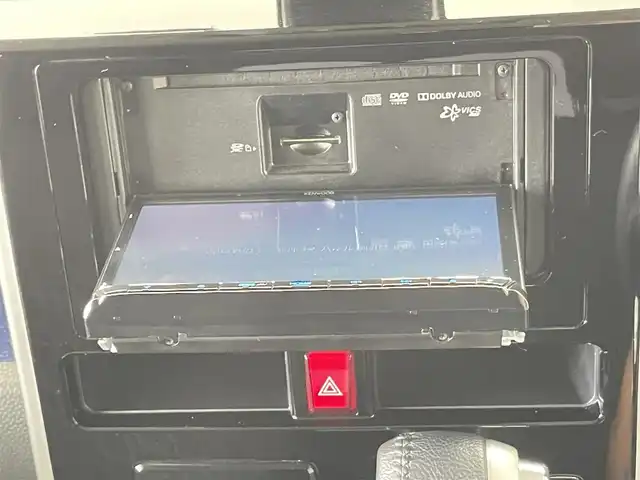 トヨタ タンク カスタムG－T 千葉県 2018(平30)年 3万km ブライトシルバーM 禁煙車/社外ナビ　（KENWOOD）/フルセグTV　CD/DVD　Bluetooth/バックカメラ/両側パワースライドドア/オートライト/衝突軽減ブレーキ/レーンキープアシスト/クルーズコントロール/アイドリングストップ/オートリトラミラー/ステアリングスイッチ/シートヒーター/USB入力端子/リアドリンクホルダー/純正アルミホイール/純正フロアマット/スペアキー