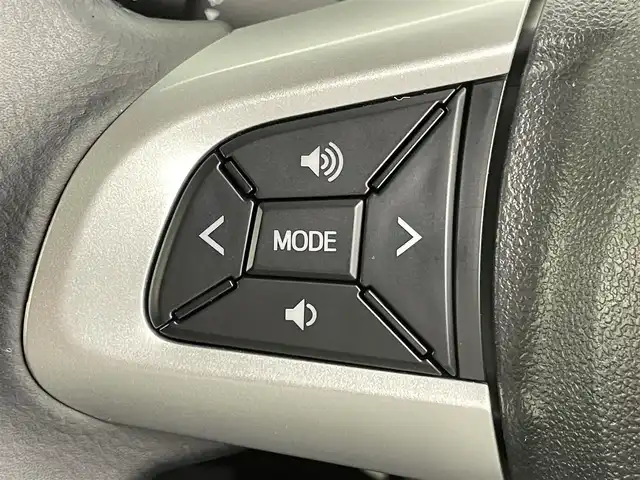 トヨタ タンク カスタムG－T 千葉県 2018(平30)年 3万km ブライトシルバーM 禁煙車/社外ナビ　（KENWOOD）/フルセグTV　CD/DVD　Bluetooth/バックカメラ/両側パワースライドドア/オートライト/衝突軽減ブレーキ/レーンキープアシスト/クルーズコントロール/アイドリングストップ/オートリトラミラー/ステアリングスイッチ/シートヒーター/USB入力端子/リアドリンクホルダー/純正アルミホイール/純正フロアマット/スペアキー
