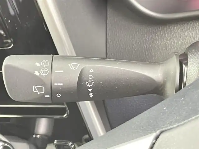 トヨタ タンク カスタムG－T 千葉県 2018(平30)年 3万km ブライトシルバーM 禁煙車/社外ナビ　（KENWOOD）/フルセグTV　CD/DVD　Bluetooth/バックカメラ/両側パワースライドドア/オートライト/衝突軽減ブレーキ/レーンキープアシスト/クルーズコントロール/アイドリングストップ/オートリトラミラー/ステアリングスイッチ/シートヒーター/USB入力端子/リアドリンクホルダー/純正アルミホイール/純正フロアマット/スペアキー