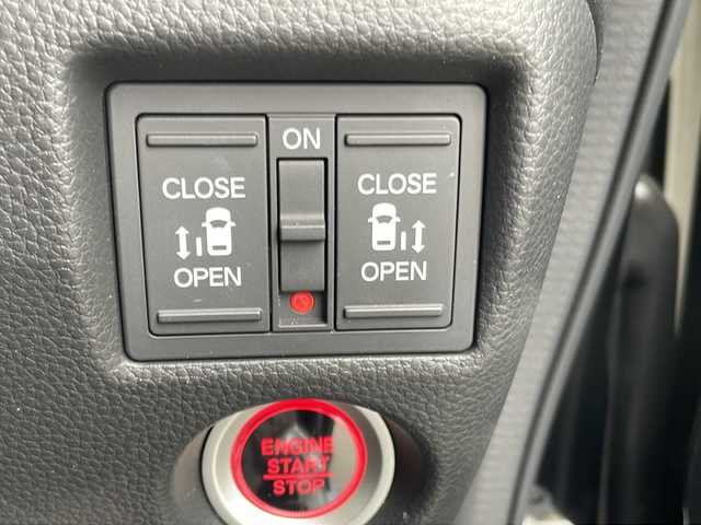 ホンダ Ｎ ＢＯＸ カスタム L ターボ 鹿児島県 2022(令4)年 1.4万km クリスタルブラックパール 純正ナビ/Bluetooth/CD/DVD/TV/SD/ETC/両側パワースライドドア/USB端子/パーキングセンサー/LKAS/ディスタンススイッチ/車線逸脱アラーム/衝突軽減システム/横滑り防止装置/純正フロアマット/電動格納ミラー/ドアバイザー