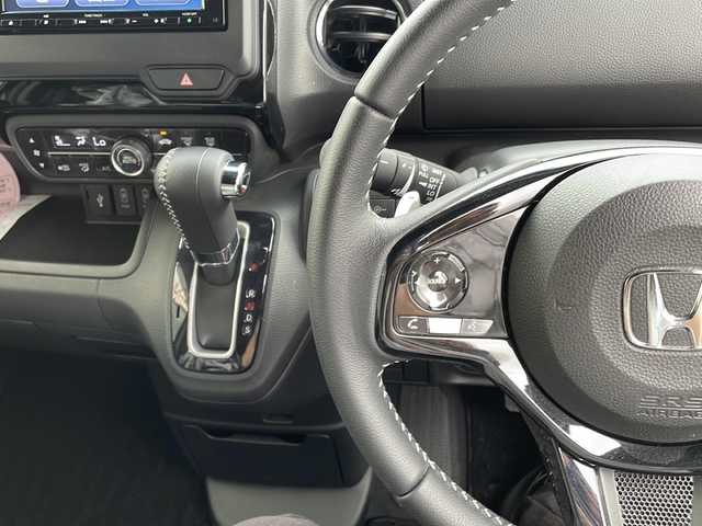ホンダ Ｎ ＢＯＸ カスタム L ターボ 鹿児島県 2022(令4)年 1.4万km クリスタルブラックパール 純正ナビ/Bluetooth/CD/DVD/TV/SD/ETC/両側パワースライドドア/USB端子/パーキングセンサー/LKAS/ディスタンススイッチ/車線逸脱アラーム/衝突軽減システム/横滑り防止装置/純正フロアマット/電動格納ミラー/ドアバイザー
