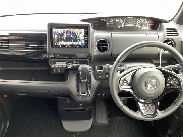 ホンダ Ｎ ＢＯＸ カスタム L ターボ 鹿児島県 2022(令4)年 1.4万km クリスタルブラックパール 純正ナビ/Bluetooth/CD/DVD/TV/SD/ETC/両側パワースライドドア/USB端子/パーキングセンサー/LKAS/ディスタンススイッチ/車線逸脱アラーム/衝突軽減システム/横滑り防止装置/純正フロアマット/電動格納ミラー/ドアバイザー