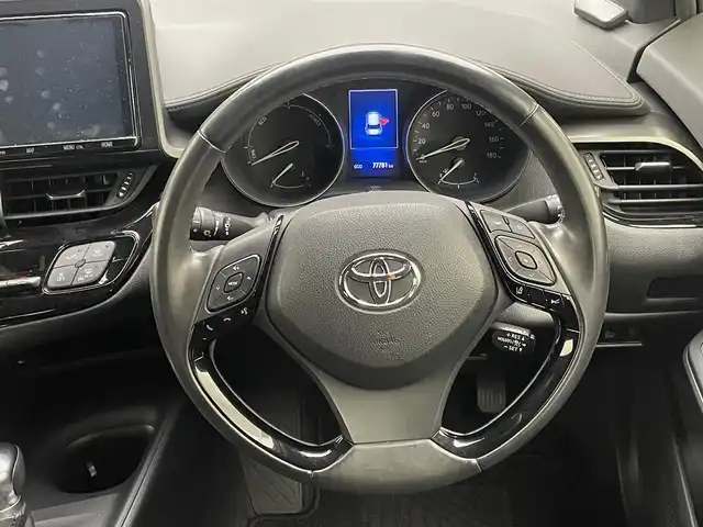 トヨタ Ｃ－ＨＲ S LEDパッケージ 兵庫県 2019(平31)年 7.8万km ブラックマイカ 純正SDナビ（NSZT-Y68T）/（フルセグ/CD/DVD/SD/Bluetooth）/ETC/前後ドライブレコーダー/ステアリングスイッチ/トヨタセーフティーセンス/LEDヘッドライト/オートライト/シーケンシャルウインカー/TRDエアロ/フロアマット/スマートキー/プッシュスタート