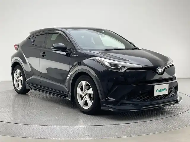 トヨタ Ｃ－ＨＲ S LEDパッケージ 兵庫県 2019(平31)年 7.8万km ブラックマイカ 純正SDナビ（NSZT-Y68T）/（フルセグ/CD/DVD/SD/Bluetooth）/ETC/前後ドライブレコーダー/ステアリングスイッチ/トヨタセーフティーセンス/LEDヘッドライト/オートライト/シーケンシャルウインカー/TRDエアロ/フロアマット/スマートキー/プッシュスタート