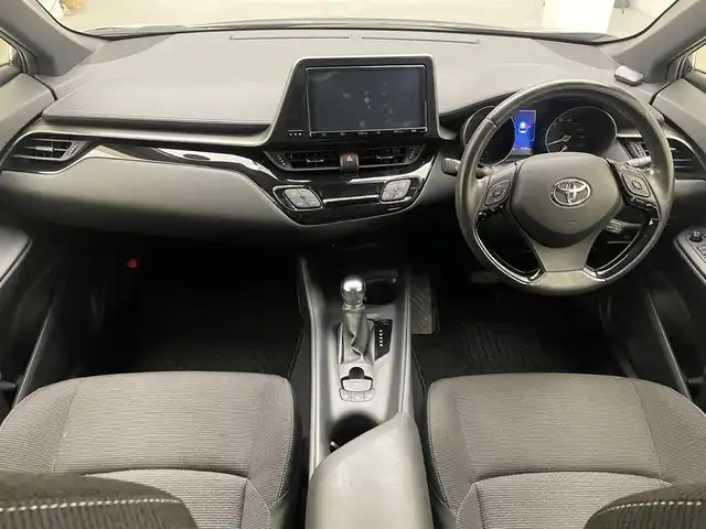 トヨタ Ｃ－ＨＲ S LEDパッケージ 兵庫県 2019(平31)年 7.8万km ブラックマイカ 純正SDナビ（NSZT-Y68T）/（フルセグ/CD/DVD/SD/Bluetooth）/ETC/前後ドライブレコーダー/ステアリングスイッチ/トヨタセーフティーセンス/LEDヘッドライト/オートライト/シーケンシャルウインカー/TRDエアロ/フロアマット/スマートキー/プッシュスタート