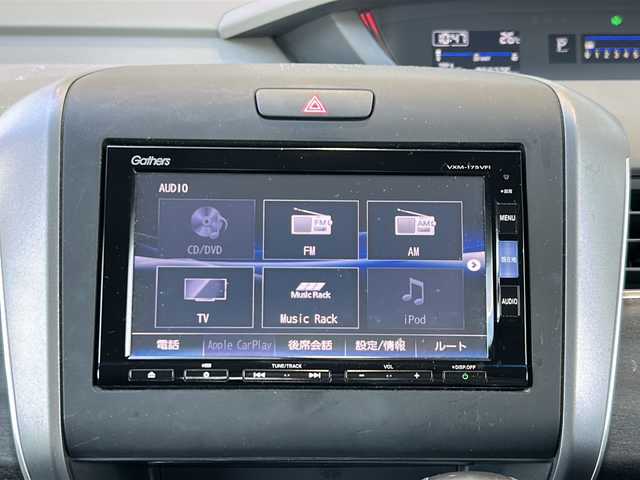 ホンダ フリード G 静岡県 2016(平28)年 6.1万km コバルトブルーパール 純正ナビ/・CD/DVD/・FM/AM/・TV/・Music Rack/・SD/・Bluetooth/主要装備/・後席フリップダウンモニター/・バックカメラ/・片側パワースライドドア/・ＥＴＣ/・１５インチアルミ/・アクティブコーナリングライト/・ＬＥＤヘッドライト/・横滑り防止装置/・アイドリングストップ/・オートライト/・コンビシート/・本革巻ステアリングホイール