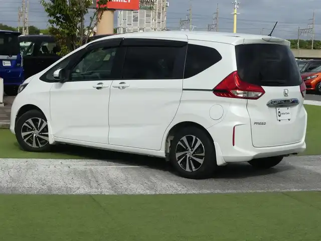 ホンダ フリード G ホンダセンシング 千葉県 2018(平30)年 5.7万km ホワイトオーキッドパール ホンダセンシング/・衝突軽減ブレーキ（CMBS）/・車線維持支援システム（LKAS）/・アダプティブクルーズコントロール（ACC）/・後方誤発進抑制機能/・誤発進抑制機能/両側パワースライドドア/純正メモリーナビ/地デジTV/【DVD/CD再生機能　Bluetooth接続】/バックカメラ/ドライブレコーダー/ハーフレザーシート/ETC/LEDヘッドライト/ウインカーミラー/純正15インチアルミホイル/Honda スマートキー