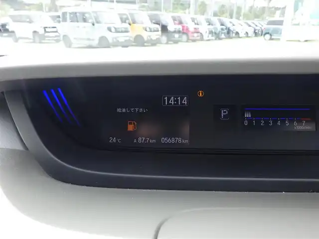 ホンダ フリード G ホンダセンシング 千葉県 2018(平30)年 5.7万km ホワイトオーキッドパール ホンダセンシング/・衝突軽減ブレーキ（CMBS）/・車線維持支援システム（LKAS）/・アダプティブクルーズコントロール（ACC）/・後方誤発進抑制機能/・誤発進抑制機能/両側パワースライドドア/純正メモリーナビ/地デジTV/【DVD/CD再生機能　Bluetooth接続】/バックカメラ/ドライブレコーダー/ハーフレザーシート/ETC/LEDヘッドライト/ウインカーミラー/純正15インチアルミホイル/Honda スマートキー
