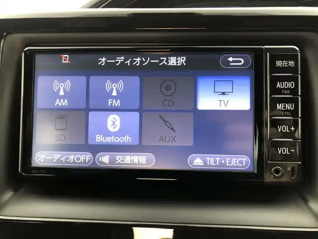 トヨタ ノア Si ダブルバイビー 愛知県 2016(平28)年 5.9万km アイスチタニウムマイカメタリック トヨタセーフティーセンス/・車線逸脱/・衝突軽減/純正ナビ/・フルセグ/・Bluetooth/クルーズコントロール/革巻きステアリング/ビルトインETC/ハーフレザー/バックカメラ/ステアリングリモコン/フォグランプ/両側パワースライド