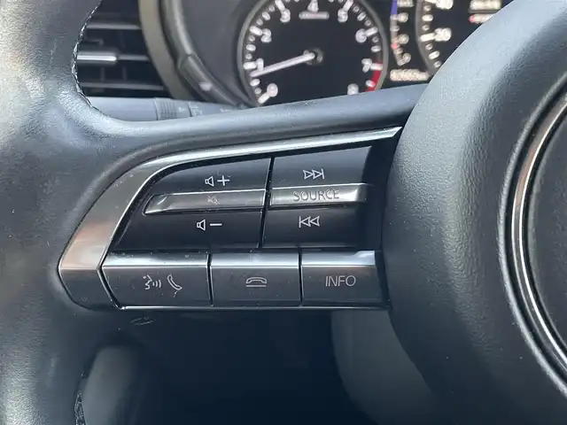 マツダ マツダ３セダン X Lパッケージ 島根県 2019(令1)年 8.2万km マシーングレープレミアムM 登録時走行距離　82602km/４WD/純正ナビ/Bluetooth/DVD/AM/FM/CD/USB)/BOSEサウンド/フルセグテレビ/追従型クルーズコントロール/純正アルミ１８インチ/全周囲カメラ/ETC/パワーシート（D席）/メモリーシート/シートヒーター（DN席）/レーンキープアシスト/ステアリングヒーター/ブラインドスポットモニター/ヘッドアップディスプレイ
