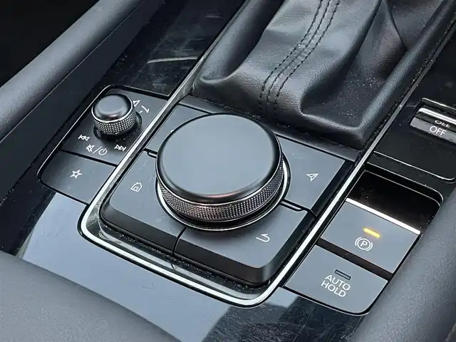 マツダ マツダ３セダン X Lパッケージ 島根県 2019(令1)年 8.2万km マシーングレープレミアムM 登録時走行距離　82602km/４WD/純正ナビ/Bluetooth/DVD/AM/FM/CD/USB)/BOSEサウンド/フルセグテレビ/追従型クルーズコントロール/純正アルミ１８インチ/全周囲カメラ/ETC/パワーシート（D席）/メモリーシート/シートヒーター（DN席）/レーンキープアシスト/ステアリングヒーター/ブラインドスポットモニター/ヘッドアップディスプレイ