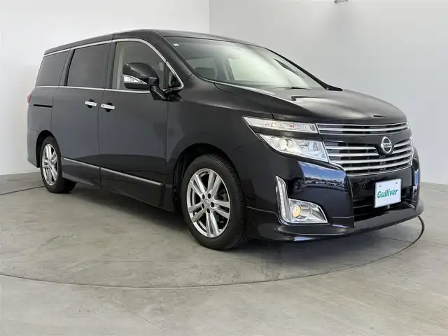 日産 エルグランド 250HWS アーバンクロム ブラックレザー 愛知県 2013(平25)年 3.6万km ファントムブラック 純正SDメモリナビ/Bluetooth/フルセグテレビ/フリップダウンモニター/運転席メモリ付きパワーシート/助手席パワーシート/前席シートヒーター/オットマン/プッシュスタート/両側パワースライドドア/ETC/ワンタッチオートスライドドア/スライドドアオートクロージャー（オートスライドドア）