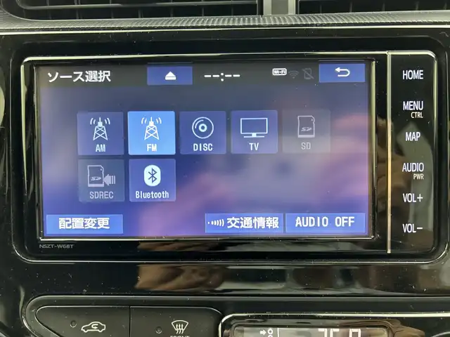 トヨタ アクア G 三重県 2019(令1)年 1.7万km スーパーレッドⅤ /禁煙車//純正ナビ//CD/DVD/AM/FM/フルセグ/Bluetooth//運転席シートヒーター//クルーズコントロール//レーンキープアシスト//プリクラッシュセーフティ//オートライト//オートハイビーム//バックモニター//LEDヘッドライト//TVキャンセラー//純正15インチAW