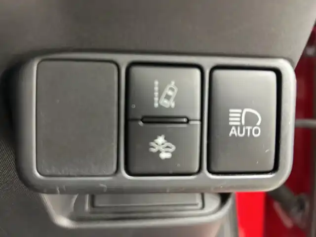 トヨタ アクア G 三重県 2019(令1)年 1.7万km スーパーレッドⅤ /禁煙車//純正ナビ//CD/DVD/AM/FM/フルセグ/Bluetooth//運転席シートヒーター//クルーズコントロール//レーンキープアシスト//プリクラッシュセーフティ//オートライト//オートハイビーム//バックモニター//LEDヘッドライト//TVキャンセラー//純正15インチAW