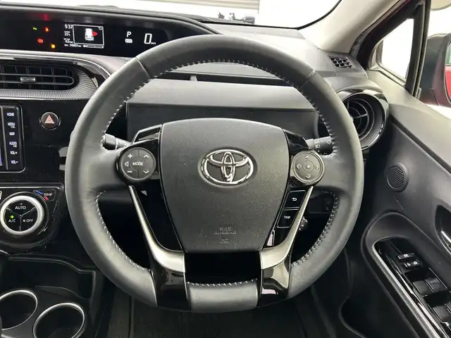 トヨタ アクア G 三重県 2019(令1)年 1.7万km スーパーレッドⅤ /禁煙車//純正ナビ//CD/DVD/AM/FM/フルセグ/Bluetooth//運転席シートヒーター//クルーズコントロール//レーンキープアシスト//プリクラッシュセーフティ//オートライト//オートハイビーム//バックモニター//LEDヘッドライト//TVキャンセラー//純正15インチAW