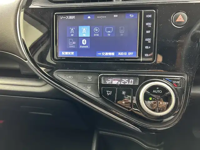 トヨタ アクア G 三重県 2019(令1)年 1.7万km スーパーレッドⅤ /禁煙車//純正ナビ//CD/DVD/AM/FM/フルセグ/Bluetooth//運転席シートヒーター//クルーズコントロール//レーンキープアシスト//プリクラッシュセーフティ//オートライト//オートハイビーム//バックモニター//LEDヘッドライト//TVキャンセラー//純正15インチAW