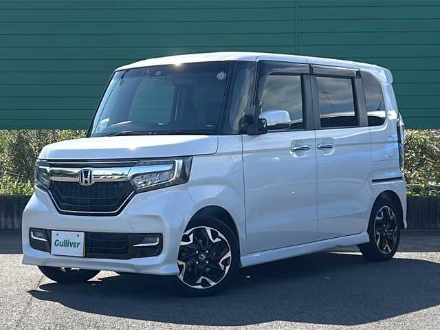 ホンダ Ｎ ＢＯＸ カスタム G L ターボ ホンダセンシング 茨城県 2018(平30)年 6.3万km プラチナホワイトパール 純正8インチSDナビ（AM/FM/Bluetooth接続/AppleCarPlay/フルセグTV/CD/DVD/USB）/バックカメラ/両側パワースライドドア/クルーズコントロール/純正ETC/パドルシフト/ハーフレザーシート/スマートキー/前方ドライブレコーダー/純正フロアマット/レーンキープアシスト/横滑り防止装置/衝突被害軽減システム/カーテンエアバッグ/純正15インチアルミホイール