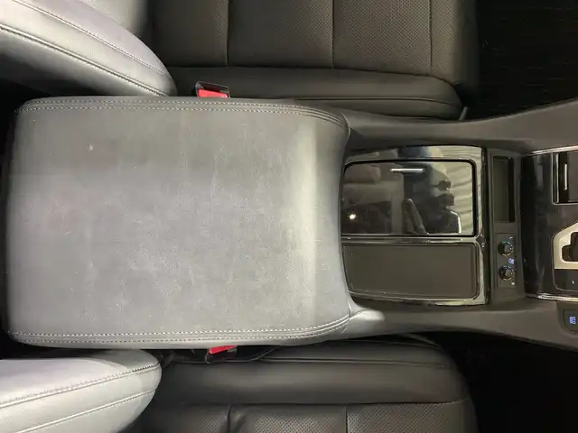 トヨタ ヴェルファイア Z Gエディション 福岡県 2019(令1)年 7.7万km ホワイトパールクリスタルシャイン 純正9型メモリーナビゲーション/フルセグテレビ/バックカメラ/純正ドライブレコーダー/ビルトインETC/純正フリップダウンモニター/両側パワースライドドア/LEDヘッドライト/純正18インチアルミホイール/レーダークルーズコントロール/3列シート/オートライト/オートハイビーム/コーナーセンサー/スマートキー/プッシュスタートエンジン