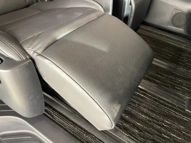 トヨタ ヴェルファイア Z Gエディション 福岡県 2019(令1)年 7.7万km ホワイトパールクリスタルシャイン 純正9型メモリーナビゲーション/フルセグテレビ/バックカメラ/純正ドライブレコーダー/ビルトインETC/純正フリップダウンモニター/両側パワースライドドア/LEDヘッドライト/純正18インチアルミホイール/レーダークルーズコントロール/3列シート/オートライト/オートハイビーム/コーナーセンサー/スマートキー/プッシュスタートエンジン