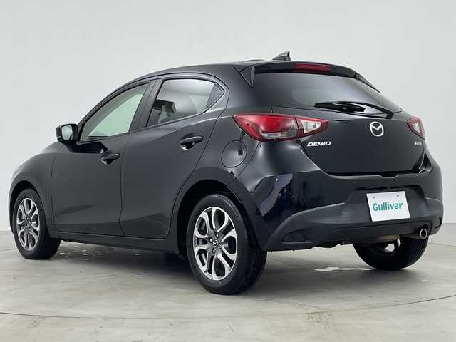 マツダ デミオ XD ツーリング Lパッケージ 鹿児島県 2016(平28)年 3.2万km ジェットブラックマイカ 純正ナビ/・FM/AM/Bluetooth/・フルセグTV/・DVD/AVX/・バックカメラ/ハーフレザーシート/・シートヒーターＤ＋Ｎ/i-ACTIVSENSE/・スマートブレーキサポート(ＳＢＳ)/・車線逸脱警報システム/・ブラインドスポットモニター/純正16インチアルミホイール/レーダークルーズコントロール/電動格納ミラー/LEDオートライト/ETC/スマートキー×２/取扱説明書/保証書/ブラインドスポットモニタリング/ヘッドアップディスプレイ