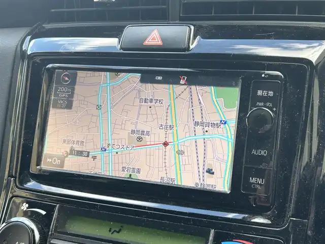 トヨタ カローラ フィールダー ハイブリッドG ダブルバイビー 静岡県 2015(平27)年 6.7万km ホワイトパールクリスタルシャイン 純正ナビ/フルセグTV/DVD/CD/SD/MSV/BT/バックカメラ/ハーフレザーシート/プリクラッシュセーフティ/レーンキープアシスト/オートハイビーム/ステアリングスイッチ/ビルトインETC/LEDヘッドライト/純正16インチAW/保証書/取扱説明書/ナビ取扱説明書/H30/R5/R6/R7点検記録簿有