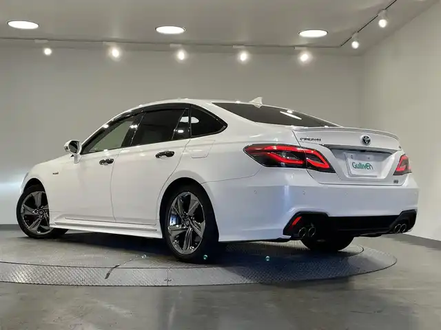 トヨタ クラウン ハイブリッド RS アドバンス 愛知県 2018(平30)年 6.1万km ホワイトパールクリスタルシャイン 純正8インチナビ/パノラミックビューモニター/白革シート/アドバンストパーク/レーダークルーズコントロール/プリクラッシュセーフティ/クリアランスソナー/ブラインドスポットモニター/レーンディパーチャーアラート/先行車発進告知/電動パーキングブレーキ/ブレーキホールド/パワーシート【シートメモリー機能付】/シートヒーター/シートクーラー/ハンドルヒーター/AC100Vコンセント/ドライブレコーダー/ビルトインＥＴＣ/ISOFIX/純正フロアマット/純正18インチルアルミホイール