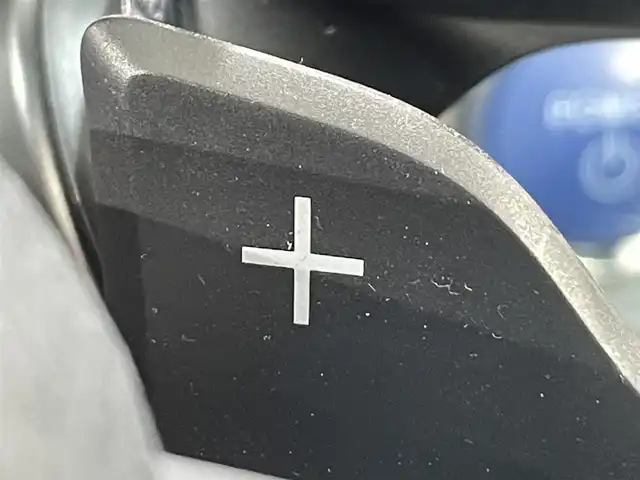 トヨタ クラウン ハイブリッド RS アドバンス 愛知県 2018(平30)年 6.1万km ホワイトパールクリスタルシャイン 純正8インチナビ/パノラミックビューモニター/白革シート/アドバンストパーク/レーダークルーズコントロール/プリクラッシュセーフティ/クリアランスソナー/ブラインドスポットモニター/レーンディパーチャーアラート/先行車発進告知/電動パーキングブレーキ/ブレーキホールド/パワーシート【シートメモリー機能付】/シートヒーター/シートクーラー/ハンドルヒーター/AC100Vコンセント/ドライブレコーダー/ビルトインＥＴＣ/ISOFIX/純正フロアマット/純正18インチルアルミホイール