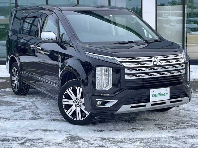 三菱 デリカＤ：５ P 道東・釧路十勝 2023(令5)年 4.6万km アメジストブラック ・4WD/・ALPINEビックX１１インチナビ/(BT SD CD DVD USB フルセグ)/・バックカメラ/・両側パワースライドドア/・パワーバックドア/・スマートキー/・プッシュスタート/・純正エンジンスターター/・e-Assist/・衝突被害軽減ブレーキ/・誤発進抑制機能/・車線逸脱警報/・先行車発進通知/・標識認識システム/・車線逸脱警報/・横滑り防止装置/・アイドリングストップ/・ブラインドスポットモニター/・運転席パワーシート/・ステアリングヒーター/・パドルシフト/・純正フロアマット/・LEDヘッドライト/・オートライト/・オートマチックハイビーム