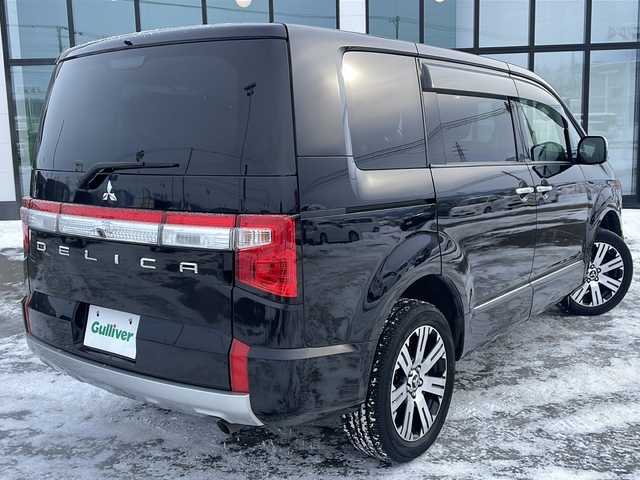 三菱 デリカＤ：５ P 道東・釧路十勝 2023(令5)年 4.6万km アメジストブラック ・4WD/・ALPINEビックX１１インチナビ/(BT SD CD DVD USB フルセグ)/・バックカメラ/・両側パワースライドドア/・パワーバックドア/・スマートキー/・プッシュスタート/・純正エンジンスターター/・e-Assist/・衝突被害軽減ブレーキ/・誤発進抑制機能/・車線逸脱警報/・先行車発進通知/・標識認識システム/・車線逸脱警報/・横滑り防止装置/・アイドリングストップ/・ブラインドスポットモニター/・運転席パワーシート/・ステアリングヒーター/・パドルシフト/・純正フロアマット/・LEDヘッドライト/・オートライト/・オートマチックハイビーム