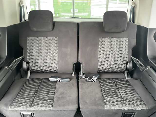 三菱 デリカＤ：５ P 道東・釧路十勝 2023(令5)年 4.6万km アメジストブラック ・4WD/・ALPINEビックX１１インチナビ/(BT SD CD DVD USB フルセグ)/・バックカメラ/・両側パワースライドドア/・パワーバックドア/・スマートキー/・プッシュスタート/・純正エンジンスターター/・e-Assist/・衝突被害軽減ブレーキ/・誤発進抑制機能/・車線逸脱警報/・先行車発進通知/・標識認識システム/・車線逸脱警報/・横滑り防止装置/・アイドリングストップ/・ブラインドスポットモニター/・運転席パワーシート/・ステアリングヒーター/・パドルシフト/・純正フロアマット/・LEDヘッドライト/・オートライト/・オートマチックハイビーム