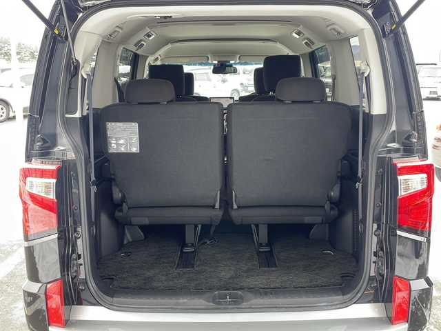 三菱 デリカＤ：５ P 道東・釧路十勝 2023(令5)年 4.6万km アメジストブラック ・4WD/・ALPINEビックX１１インチナビ/(BT SD CD DVD USB フルセグ)/・バックカメラ/・両側パワースライドドア/・パワーバックドア/・スマートキー/・プッシュスタート/・純正エンジンスターター/・e-Assist/・衝突被害軽減ブレーキ/・誤発進抑制機能/・車線逸脱警報/・先行車発進通知/・標識認識システム/・車線逸脱警報/・横滑り防止装置/・アイドリングストップ/・ブラインドスポットモニター/・運転席パワーシート/・ステアリングヒーター/・パドルシフト/・純正フロアマット/・LEDヘッドライト/・オートライト/・オートマチックハイビーム