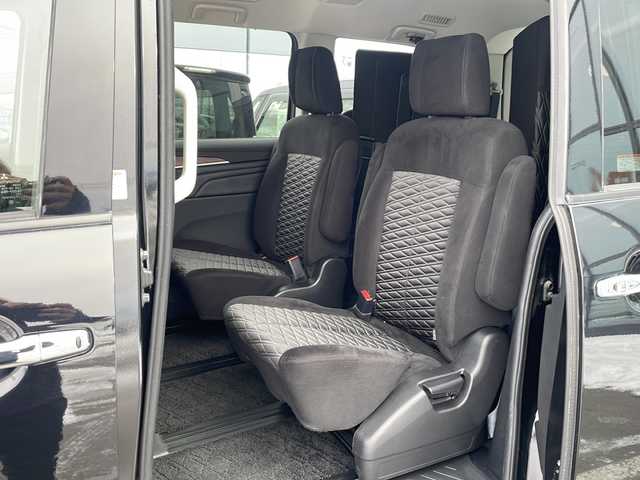 三菱 デリカＤ：５ P 道東・釧路十勝 2023(令5)年 4.6万km アメジストブラック ・4WD/・ALPINEビックX１１インチナビ/(BT SD CD DVD USB フルセグ)/・バックカメラ/・両側パワースライドドア/・パワーバックドア/・スマートキー/・プッシュスタート/・純正エンジンスターター/・e-Assist/・衝突被害軽減ブレーキ/・誤発進抑制機能/・車線逸脱警報/・先行車発進通知/・標識認識システム/・車線逸脱警報/・横滑り防止装置/・アイドリングストップ/・ブラインドスポットモニター/・運転席パワーシート/・ステアリングヒーター/・パドルシフト/・純正フロアマット/・LEDヘッドライト/・オートライト/・オートマチックハイビーム