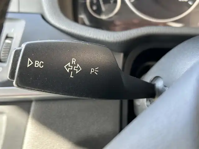 ＢＭＷ Ｘ３ xDrive28i 千葉県 2011(平23)年 7.6万km アルピンホワイトⅢ 取扱説明書、保証書、スペアキー/メーカーHDDナビ/AM/FM/CD/DVD/フルセグ/サンルーフ/クリアランスソナー/レザーシート/D.N席パワーシート/シートヒーター/バックカメラ/サイドカメラ/クルーズコントロール/ルーフレール/オートブレーキホールド/キセノンヘッドライト/フォグランプ/バックフォグ/ETC