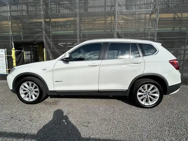 ＢＭＷ Ｘ３ xDrive28i 千葉県 2011(平23)年 7.6万km アルピンホワイトⅢ 取扱説明書、保証書、スペアキー/メーカーHDDナビ/AM/FM/CD/DVD/フルセグ/サンルーフ/クリアランスソナー/レザーシート/D.N席パワーシート/シートヒーター/バックカメラ/サイドカメラ/クルーズコントロール/ルーフレール/オートブレーキホールド/キセノンヘッドライト/フォグランプ/バックフォグ/ETC