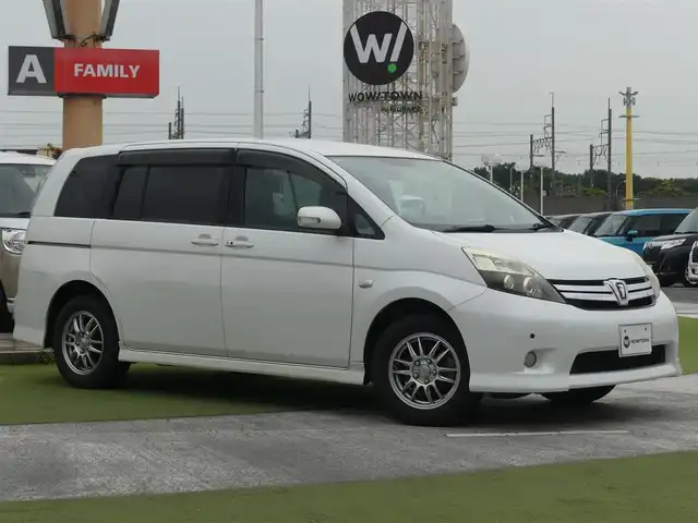 トヨタ アイシス プラタナ 千葉県 2011(平23)年 8.9万km ホワイトパールクリスタルシャイン 左パワースライドドア/純正SDナビ/ワンセグTV/【DVD/CD再生機能】/ETC/フォグライト/ウインカーミラー/クリアランスソナー/社外15インチアルミホイル/スマートキー