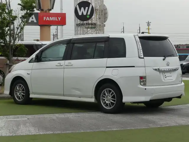 トヨタ アイシス プラタナ 千葉県 2011(平23)年 8.9万km ホワイトパールクリスタルシャイン 左パワースライドドア/純正SDナビ/ワンセグTV/【DVD/CD再生機能】/ETC/フォグライト/ウインカーミラー/クリアランスソナー/社外15インチアルミホイル/スマートキー