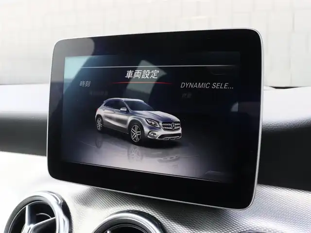 メルセデス・ベンツ ＧＬＡ２２０ 4マチック 宮城県 2017(平29)年 6.5万km マウンテングレー パノラマサンルーフ/HarmanKardon/アダプティブクルーズコントロール/ブラインドスポットモニター/レーンキープアシスト/アンビエントライト/パワーリアゲート/黒革シート/メモリ付パワーシート(D・N)/シートヒーター(D・N)/純正ナビ(BT/USB/CD/DVD)/フルセグTV/バックカメラ/社外17AW/ダウンヒルアシスト/LEDオートライト/ドライブレコーダー(前後)/ステアリングスイッチ/ETC/キーレスゴー