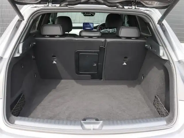 メルセデス・ベンツ ＧＬＡ２２０ 4マチック 宮城県 2017(平29)年 6.5万km マウンテングレー パノラマサンルーフ/HarmanKardon/アダプティブクルーズコントロール/ブラインドスポットモニター/レーンキープアシスト/アンビエントライト/パワーリアゲート/黒革シート/メモリ付パワーシート(D・N)/シートヒーター(D・N)/純正ナビ(BT/USB/CD/DVD)/フルセグTV/バックカメラ/社外17AW/ダウンヒルアシスト/LEDオートライト/ドライブレコーダー(前後)/ステアリングスイッチ/ETC/キーレスゴー