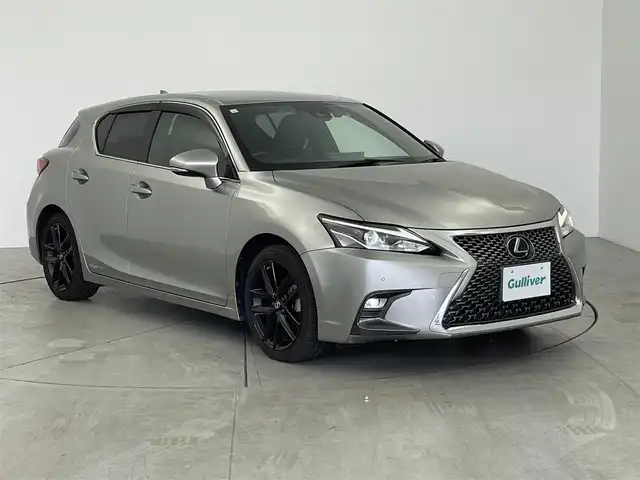 レクサス ＣＴ 200h ブラックシークエンス 愛知県 2019(平31)年 6.5万km ソニックチタニウム 純正10.3インチSDナビ/（CD/DVD/AUX/SD/BT）/バックカメラ/ハーフレザーシート/前席シートヒーター/前席パワーシート/ステアリングヒーター/ドライブレコーダー/ETC/クルーズコントロール（追従走行有）/衝突被害軽減システム/レーンキープアシスト/コーナーセンサー/オートマチックハイビーム/純正LEDヘッドライト/純正フロアマット/カーテンエアバッグ