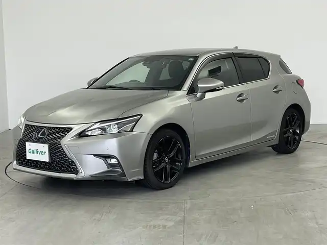 レクサス ＣＴ 200h ブラックシークエンス 愛知県 2019(平31)年 6.5万km ソニックチタニウム 純正10.3インチSDナビ/（CD/DVD/AUX/SD/BT）/バックカメラ/ハーフレザーシート/前席シートヒーター/前席パワーシート/ステアリングヒーター/ドライブレコーダー/ETC/クルーズコントロール（追従走行有）/衝突被害軽減システム/レーンキープアシスト/コーナーセンサー/オートマチックハイビーム/純正LEDヘッドライト/純正フロアマット/カーテンエアバッグ